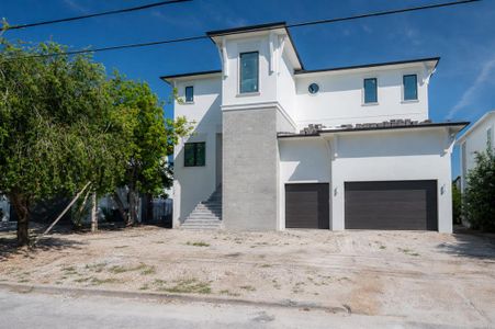 New construction Single-Family house 654 Geneva Pl, Tampa, FL 33606 - image