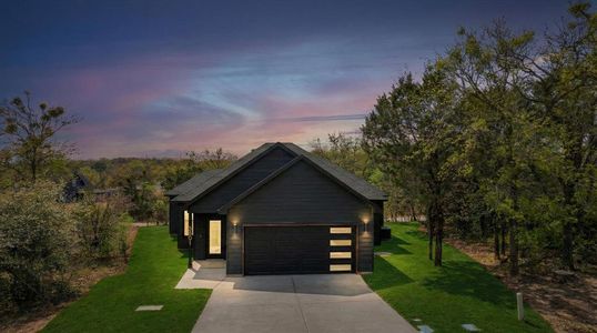 New construction Single-Family house 5801 Barkridge Dr, Granbury, TX 76048 - image