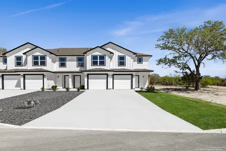 New construction Multi-Family house 260-264-268-272 Bonnie Bnd, San Antonio, TX 78253 null- photo 0