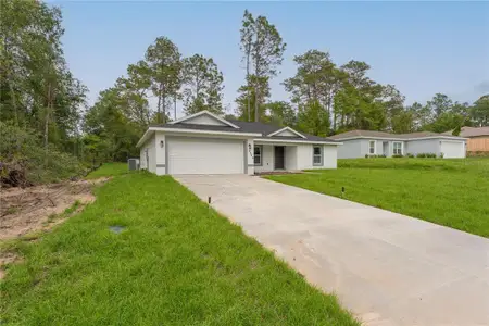 New construction Single-Family house 9299 N Tahiti Wy, Citrus Springs, FL 34433 - image