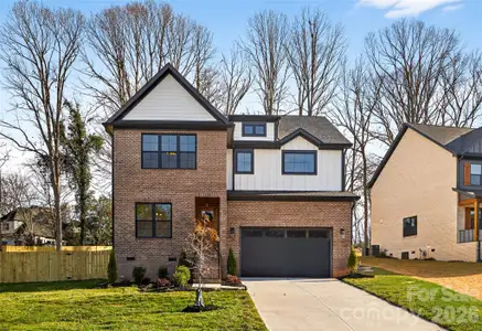 New construction Single-Family house 16315 Riverpointe Dr, Charlotte, NC 28278 - image
