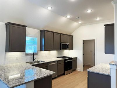 New construction Single-Family house 4109 Hummingbird Dr, Sherman, TX 75092 plan Highland - image 3