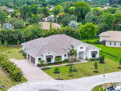 New construction Single-Family house 11900 Sw 14Th Pl, Davie, FL 33325 plan The Laurel Home - image