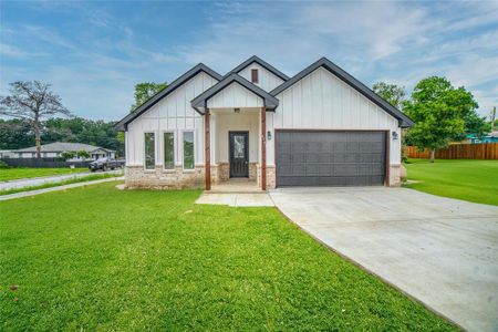 New construction Single-Family house 4601 Avenue J, Fort Worth, TX 76105 - photo 0