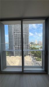 New construction Condo house 77 Se 5, Unit 1915, Miami, FL 33131 - image
