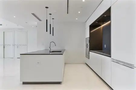 New construction Condo house 300 Biscayne Blvd Wy, Unit 903, Miami, FL 33131 - image 4