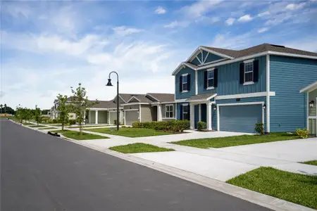 Storey Creek: Executive Key Collection by Lennar in Kissimmee - image 13