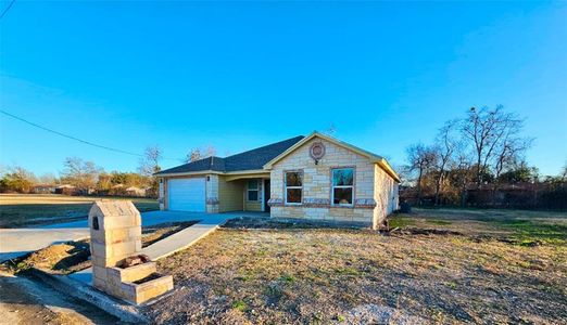 New construction Single-Family house 106 Country Club Dr, Marlin, TX 76661 null- photo 0