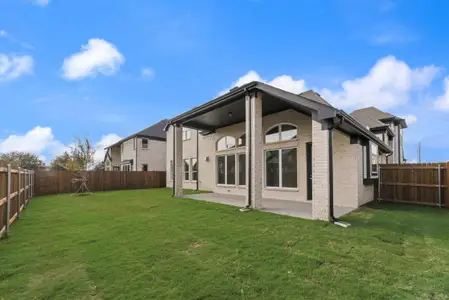 New construction Single-Family house 7630 Kiowana Ct, Grand Prairie, TX 75054 plan Hartford V - image 3
