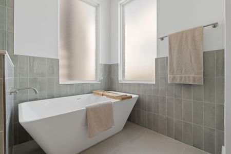 New construction Single-Family house 1115 Ennis St, Houston, TX 77003 - image 12