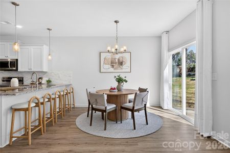 New construction Single-Family house 539 Dawn Cir, Charlotte, NC 28213 - image 5