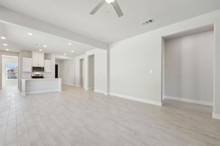 New construction Single-Family house 2906 Cantoni Crk, Princeton, TX 75407 Waverly- photo 6 6