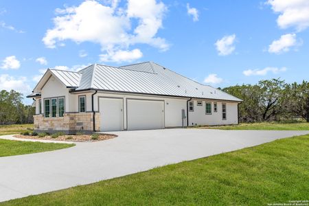 New construction Single-Family house 3828 Palomino Spgs, Bandera, TX 78003 - image