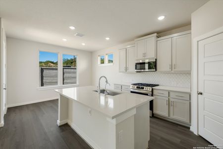 New construction Single-Family house 15407 Ivory Hls, San Antonio, TX 78247 plan Lancaster - image 9