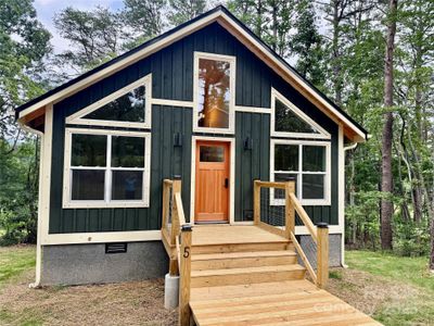 New construction Single-Family house 5 S Bear View Dr, Hendersonville, NC 28792 - image