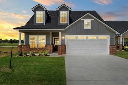 New construction Single-Family house 413 Travis Dr, McGregor, TX 76657 - image