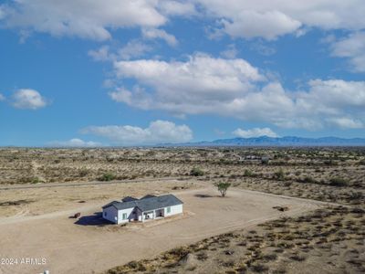 New construction Single-Family house 32917 W Osborn Road, Tonopah, AZ 85354 - photo 0