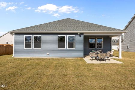 New construction Single-Family house 133 Barn Door Dr, Lillington, NC 27546 plan The Redbud - image 4
