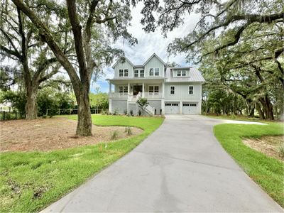 New construction Single-Family house 1705 Ancient Oaks Ln, Johns Island, SC 29455 null- photo 2 2