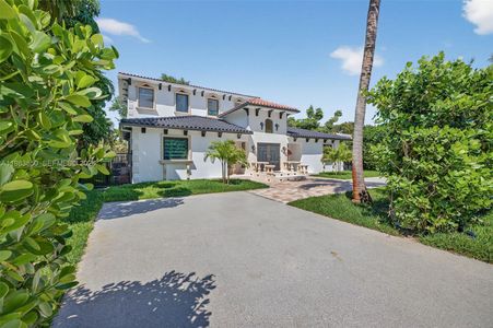 New construction Single-Family house 941 Ne 119Th St, Biscayne Park, FL 33161 - image