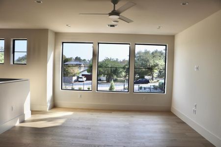New construction Single-Family house 6102 Forest Hills Dr, Austin, TX 78746 - image 19