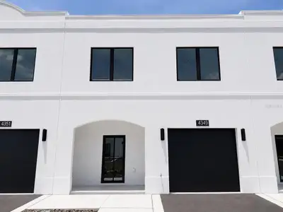 New construction Townhouse house 4349 Cambio Gardens Ct, Tampa, FL 33610 - image