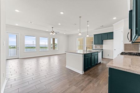 New construction Townhouse house 37 Armand Shore Dr, Pasadena, TX 77058 - image 10