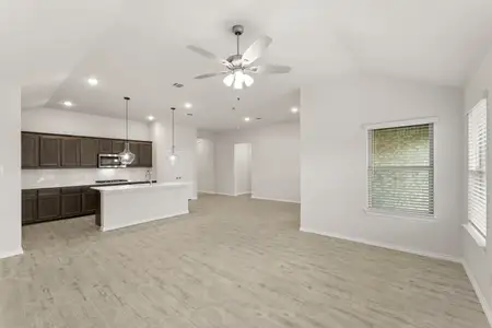 New construction Single-Family house 114 Bandit Trl, Terrell, TX 75160 plan Boston - image 18