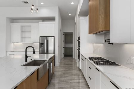 New construction Single-Family house 10907 Nina Rdg, San Antonio, TX 78255 - image 14