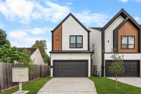 New construction Single-Family house 7117 Goforth St, Houston, TX 77021 - image