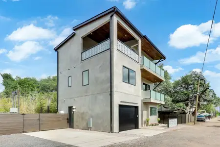 New construction Condo house 107 W Johanna St, Unit C, Austin, TX 78704 - image