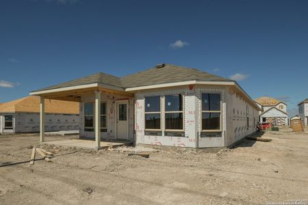 New construction Single-Family house 1540 Golden Wheat, New Braunfels, TX 78130 null- photo 11 11