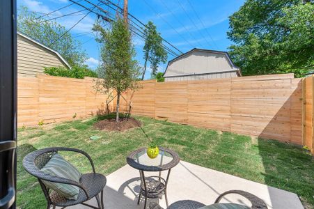 New construction Single-Family house 106 W Croslin St, Unit B, Austin, TX 78752 - photo 26 26