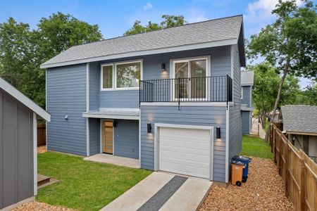 New construction Single-Family house 400 Blackson Ave, Unit 2, Austin, TX 78752 - photo 0