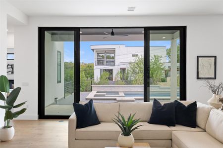 New construction Single-Family house 2603 Rockingham Dr, Austin, TX 78704 - image 17