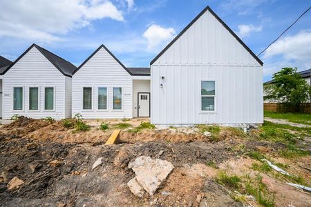New construction Single-Family house 8203 Sparta St, Unit B, Houston, TX 77028 null- photo 0