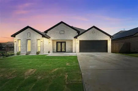 New construction Single-Family house 2410 Lauren St, Mabank, TX 75147 - image