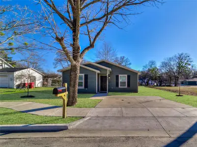 New construction Single-Family house 921 W 9Th St, Bonham, TX 75418 - image