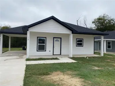New construction Single-Family house 119 E 13Th Ave, Corsicana, TX 75110 - image