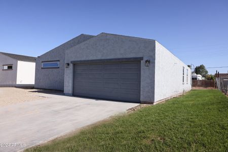 New construction Single-Family house 601 W Mobile Lane, Phoenix, AZ 85041 - photo 0