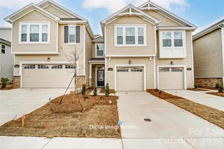 New construction Townhouse house 6019 Mallow Crossing Ln, Charlotte, NC 28213 - image