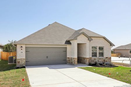 New construction Single-Family house 120 Shelton Pass, Cibolo, TX 78108 The Fitzhugh (C402)- photo 3 3