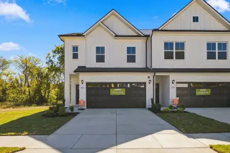New construction Single-Family house 401 Kingsbury Dr, Unit 25, Gallatin, TN 37066 - image