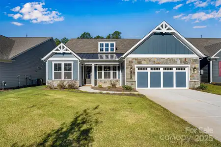 New construction Single-Family house 13214 Cozy Ct, Charlotte, NC 28215 - image