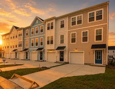New construction Townhouse house 528 Heathwood Wy, Summerville, SC 29486 - image