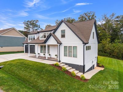 New construction Single-Family house 1031 Hillside Ridge Rd, Candler, NC 28715 - image