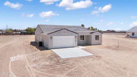 New construction Single-Family house 1253 N 362Nd Ave, Tonopah, AZ 85354 - image