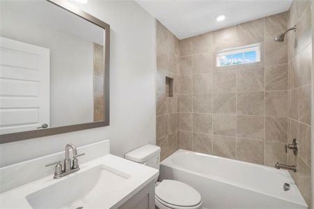 New construction Single-Family house 320 43Rd Ave N, St. Petersburg, FL 33703 - image 9