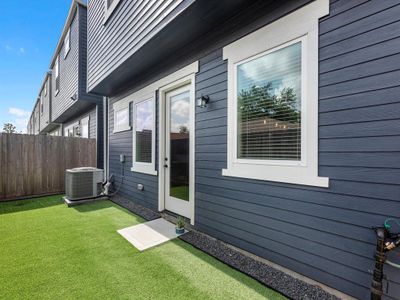 New construction Single-Family house 307 Charlock St, Houston, TX 77022 - image