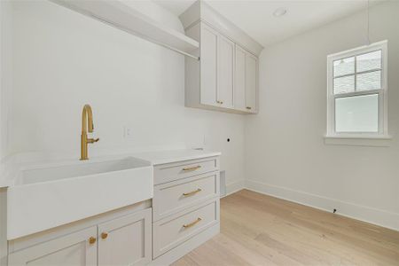 New construction Single-Family house 235 24Th Ave Se, St. Petersburg, FL 33705 - image 8